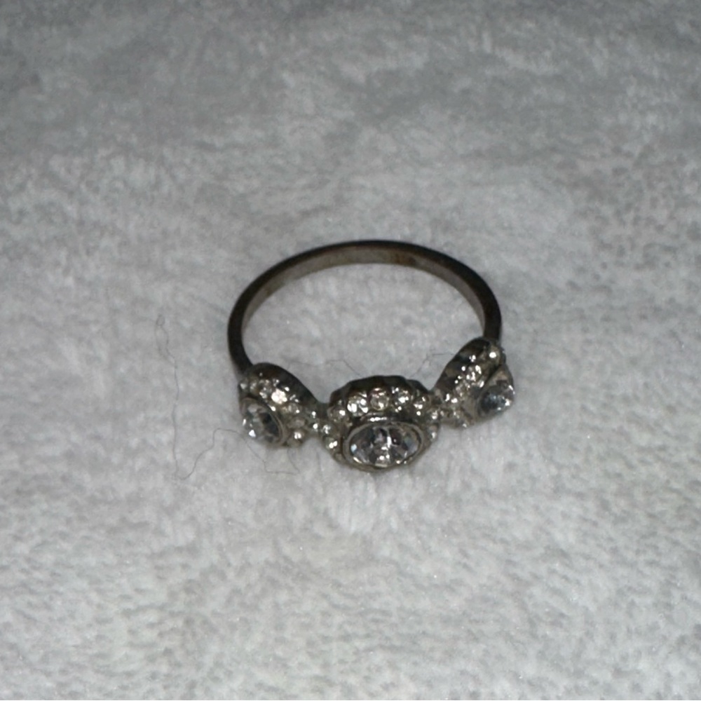 Express Silver and White Gemstone Ring